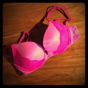 VS Very Sexy Push-up in pinks 32b
